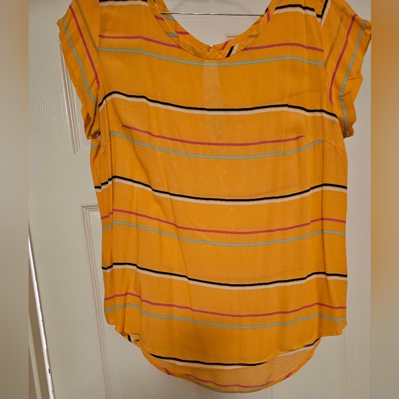 Orange 🍊 Top. Size Large. - Picture 2 of 6